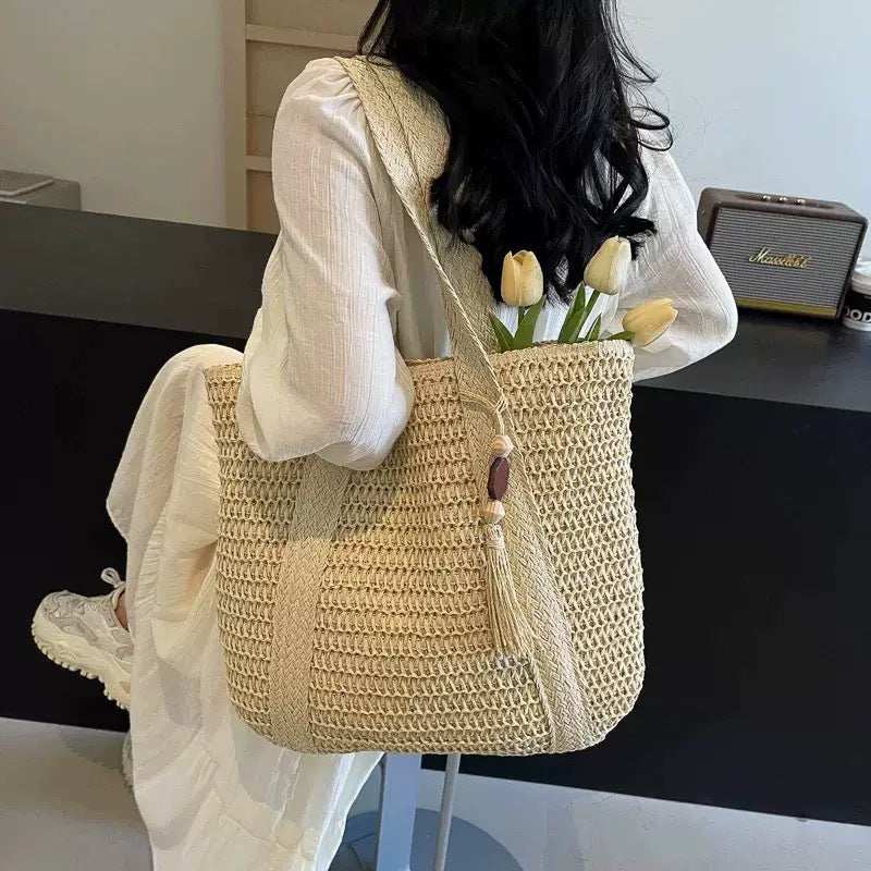Medium Straw Woven Shoulder Bag