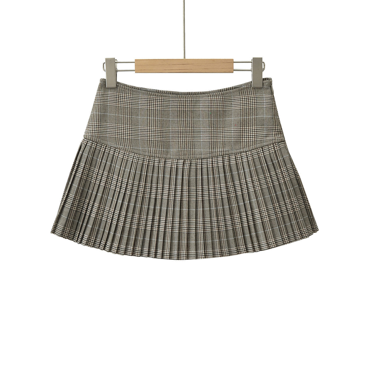 High waisted skirt and short skirt